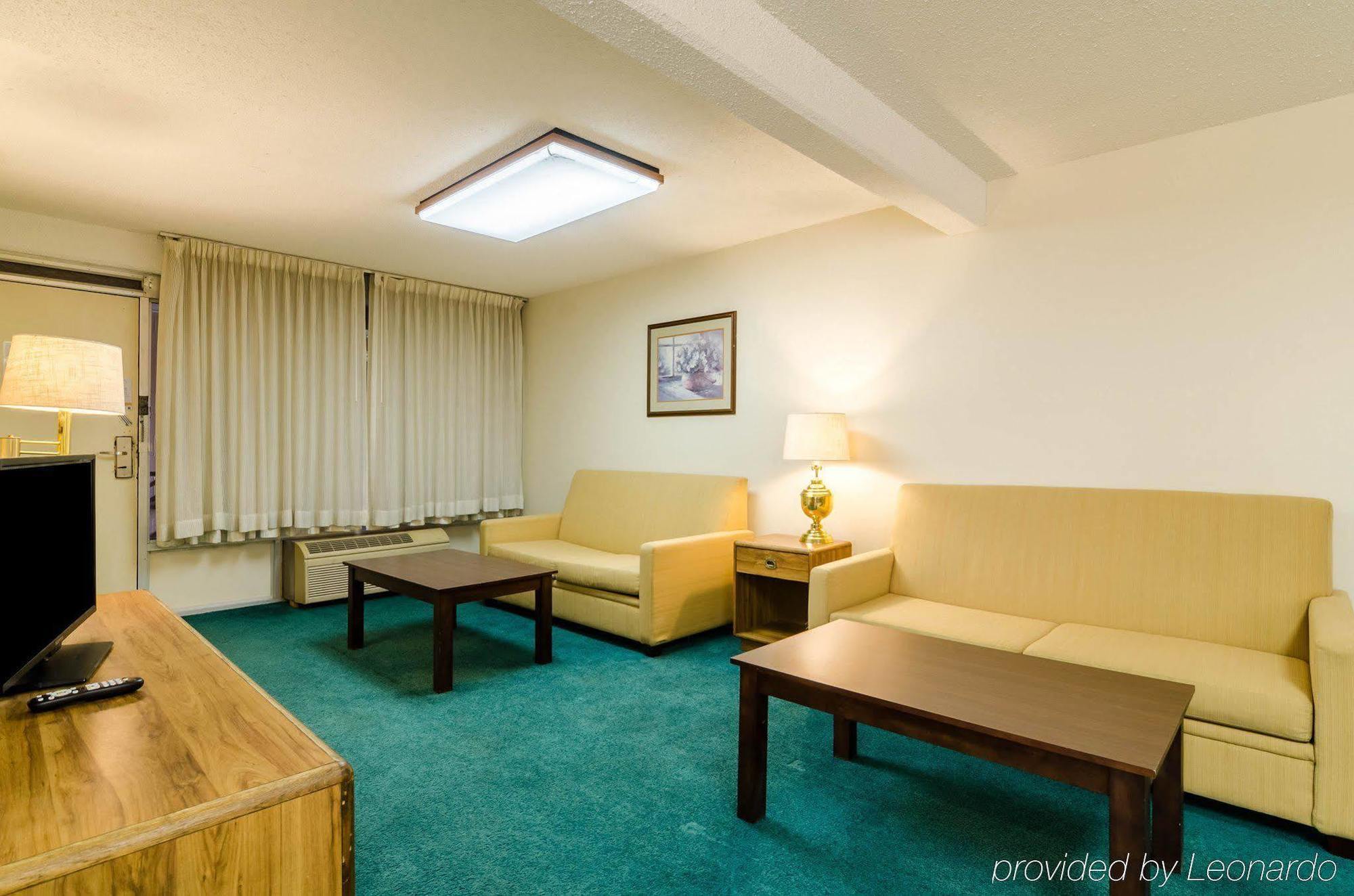 Quality Inn & Suites Ogallala Eksteriør billede