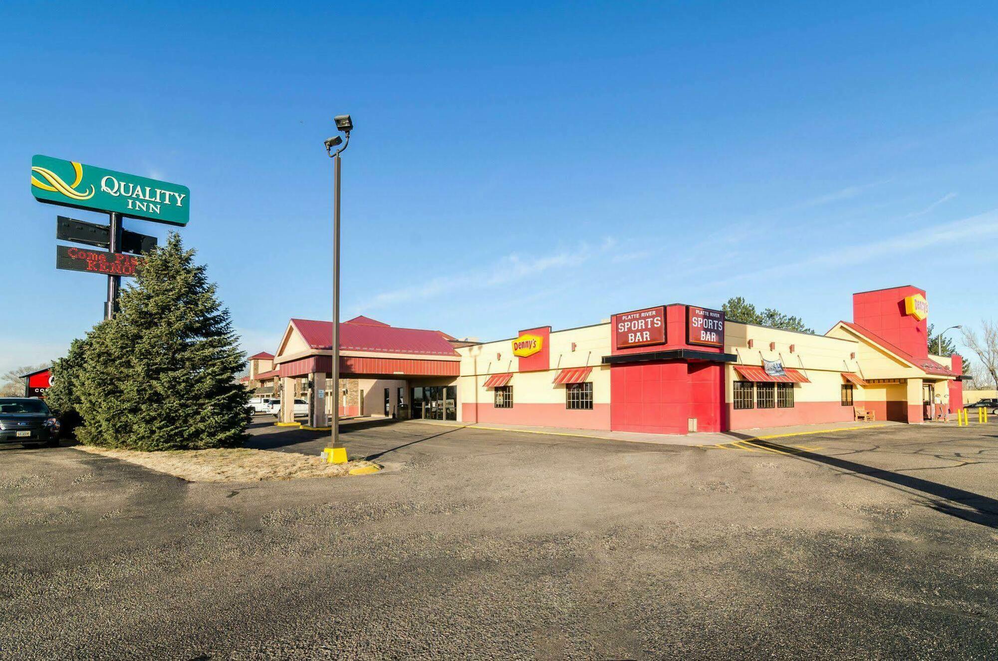 Quality Inn & Suites Ogallala Eksteriør billede