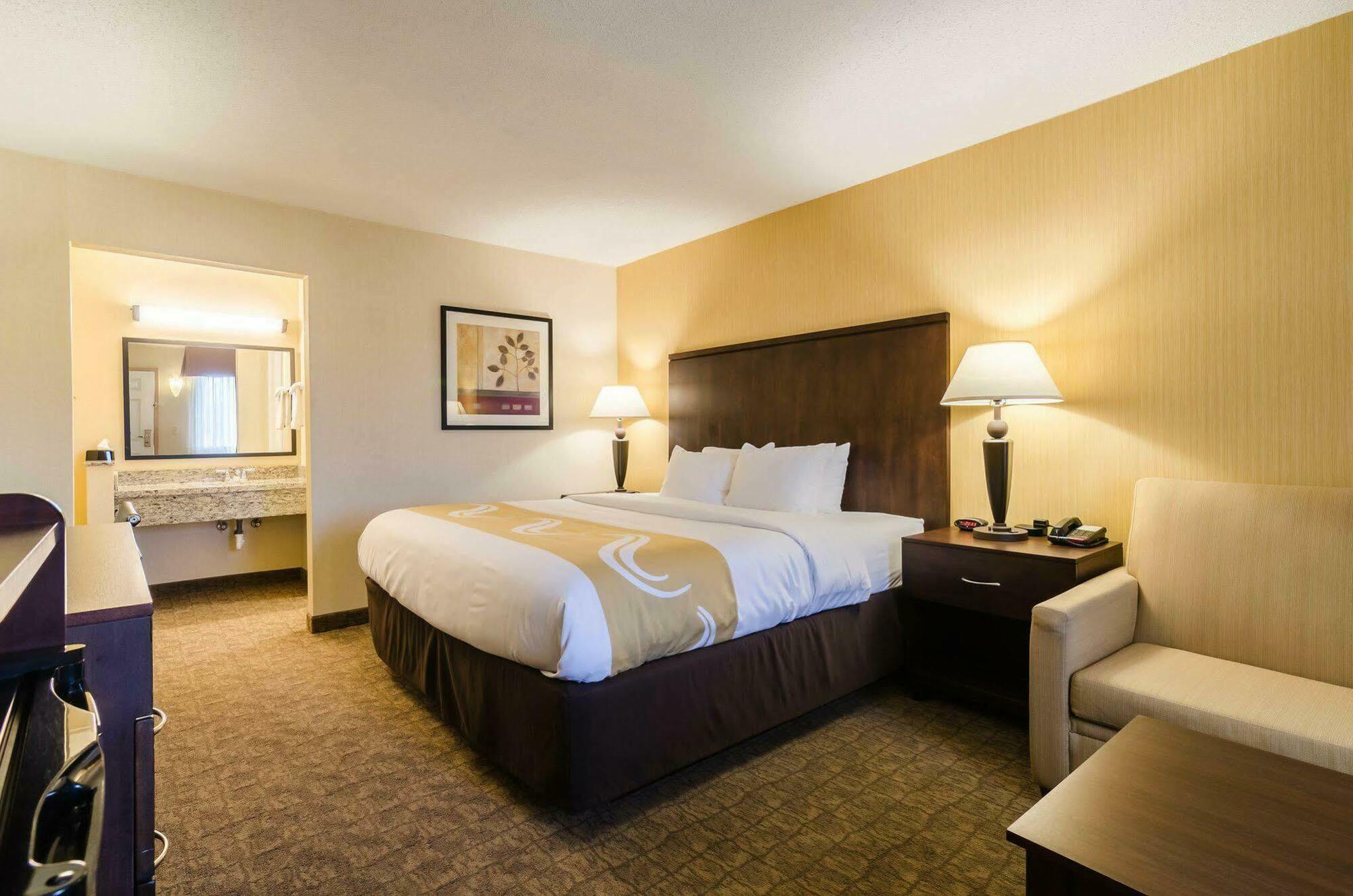 Quality Inn & Suites Ogallala Eksteriør billede